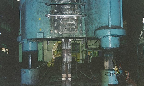 Somers Forge - 3000t press crosshead casting repair