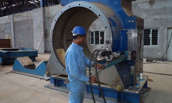 JSPL Angul: taladrado de calzos de apoyo